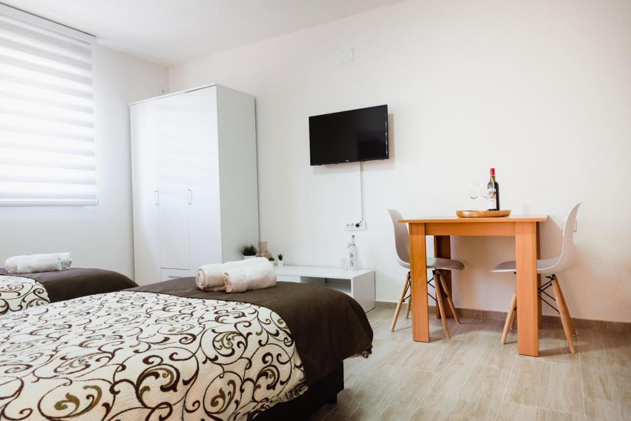 Apartmani Centar Lux New Zrenjanin Exterior photo